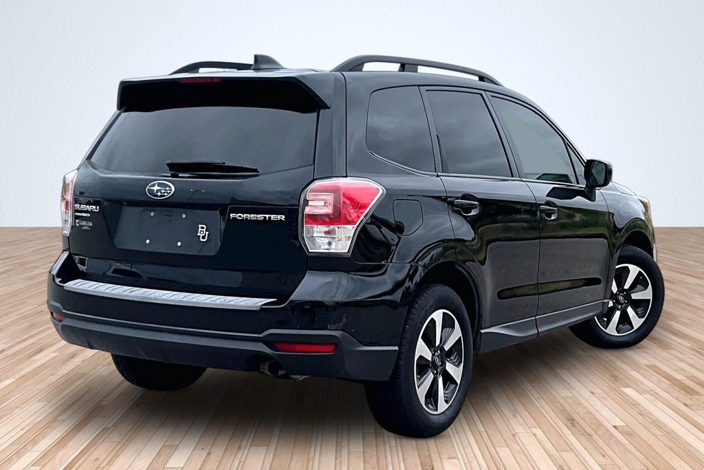 Used 2018 Black Subaru 2.5i Premium image 2