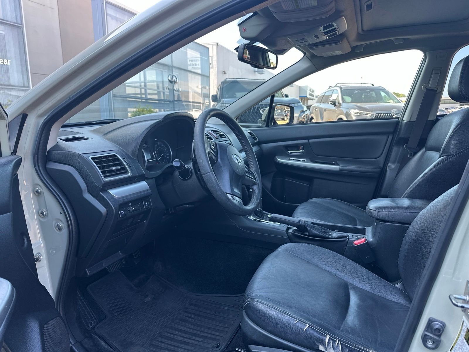 Used 2015 Beige Subaru 2.0i Limited image 9