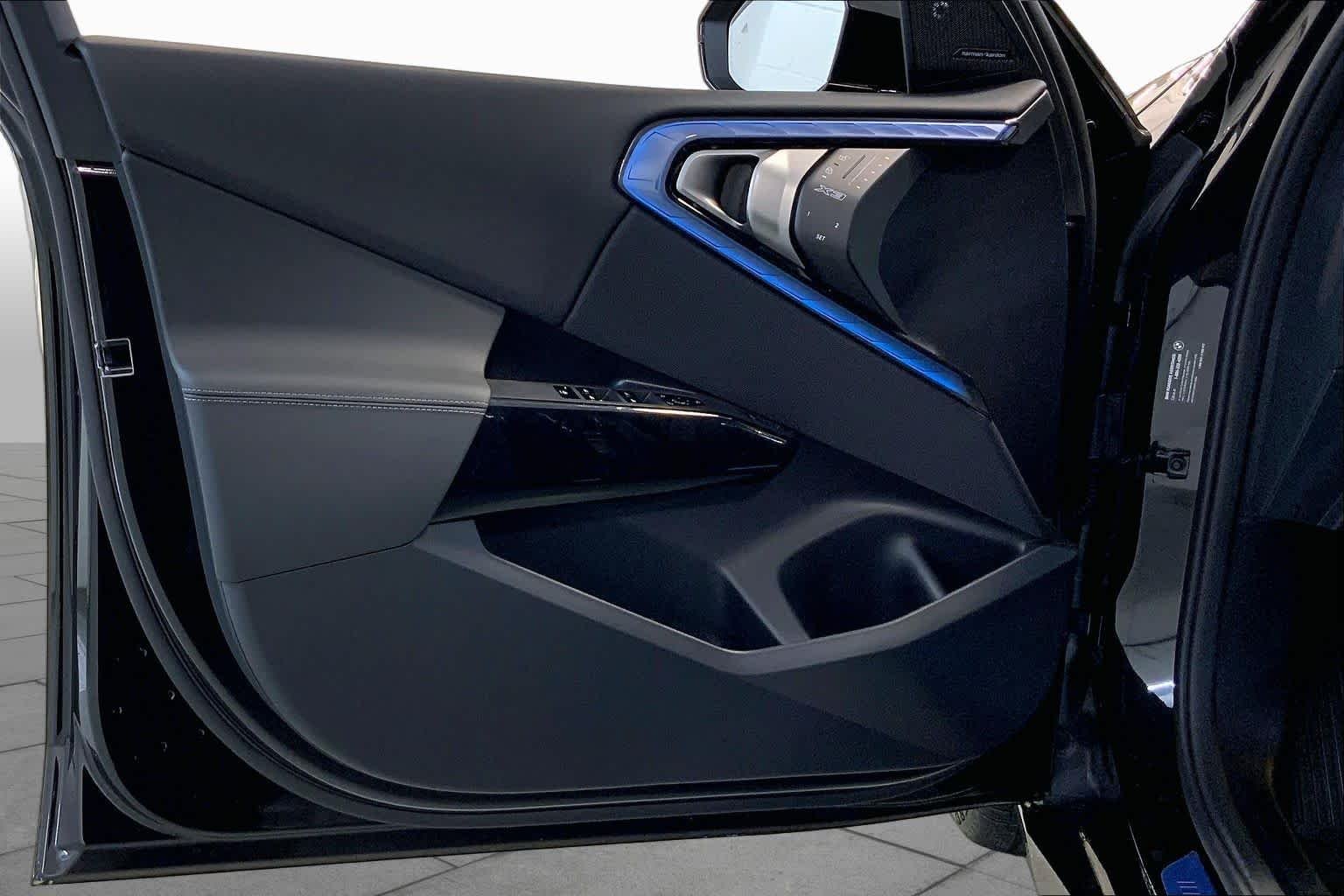 New 2026 Black Sapphire Metallic BMW 30 xDrive image 10
