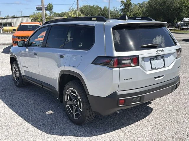 New 2026 Silver Zynith Clear-Coat Exterior Paint Jeep Limited image 6