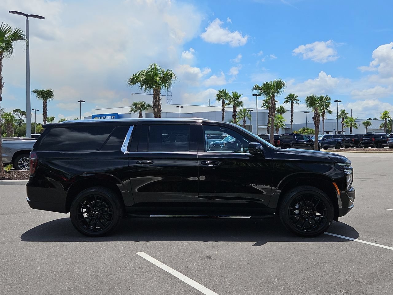 2026 Chevrolet Suburban LS - Photo 9