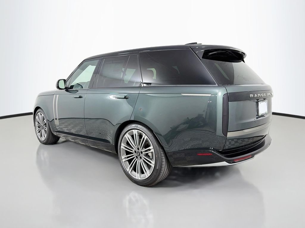 New 2027 Belgravia Green Land Rover SE image 7