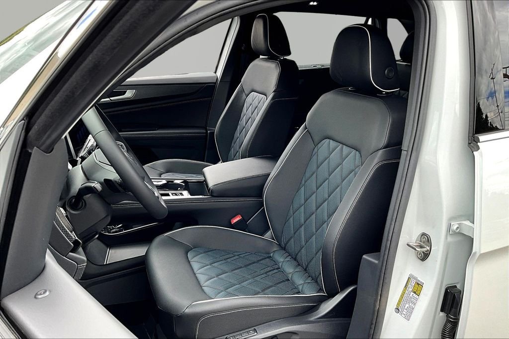 New 2026 White Volkswagen 2.0T SEL Premium R-Line image 21