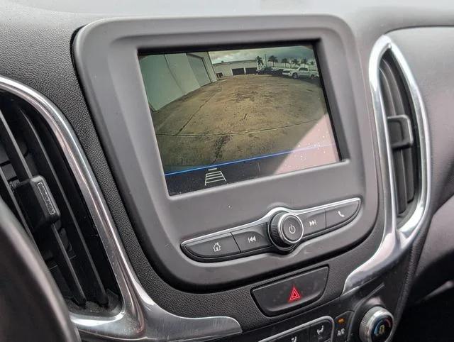 Used 2019 Silver Chevrolet LT image 28