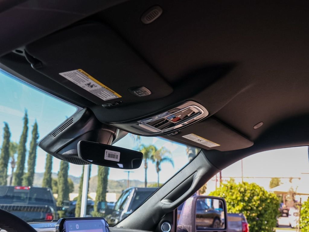 New 2026 Granite Crystal Metallic Clear-Coat Exterior Paint RAM Laramie image 12