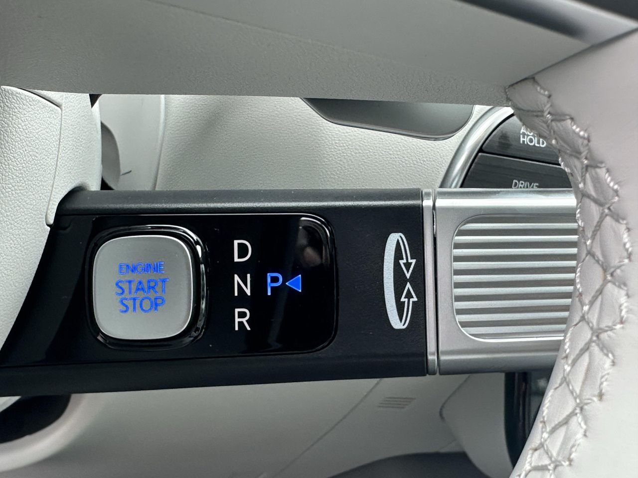 New 2026 Creamy White Pearl Hyundai Blue SEL 7P image 27