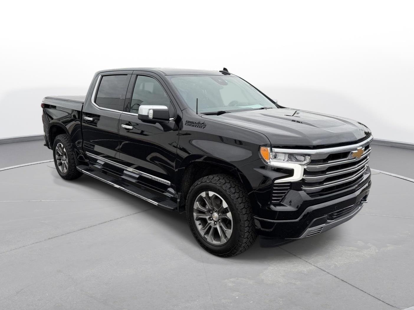 Used 2023 Black Chevrolet High Country image 4