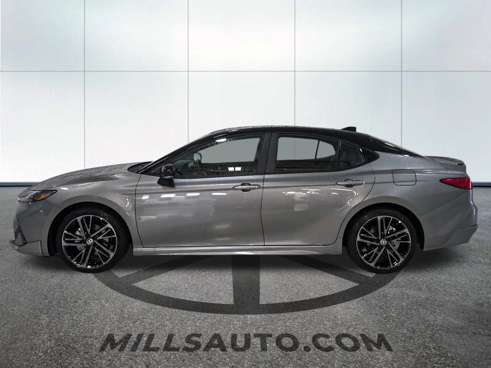 New 2026 Heavy Metal with Midnight Black Metallic roof <sup>1</sup> Toyota  XSE AWD image 3