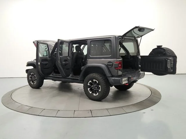 Used 2025 Gray Jeep Rubicon image 14