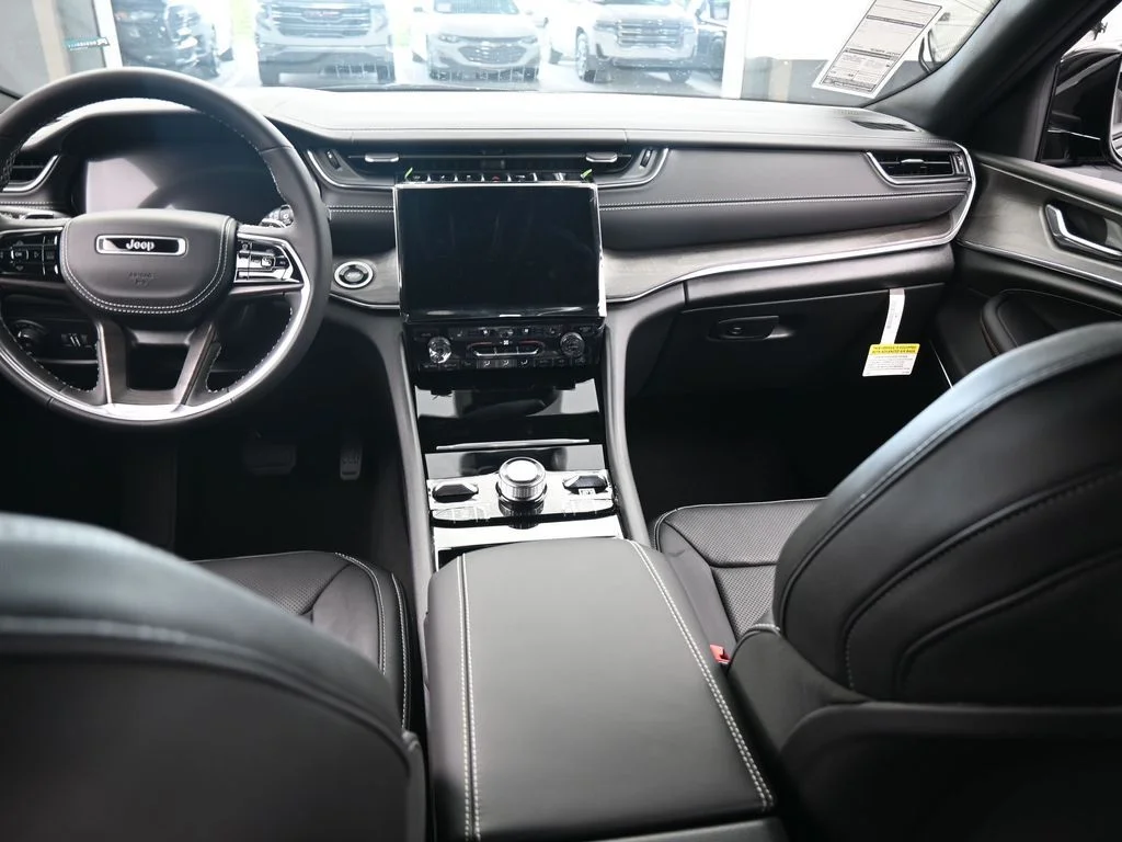 2025 Jeep Grand Cherokee L Overland - Photo 33