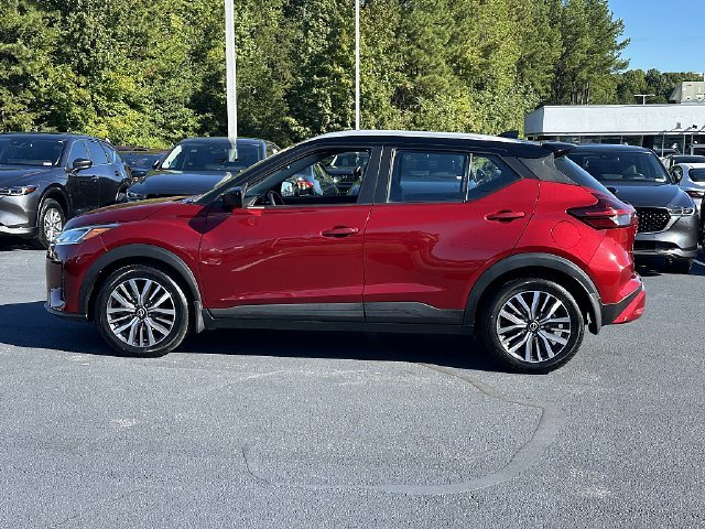 Used 2022 Red Nissan SV image 5