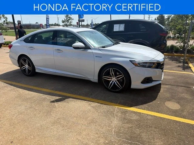 Used 2022 White Honda Touring image 2