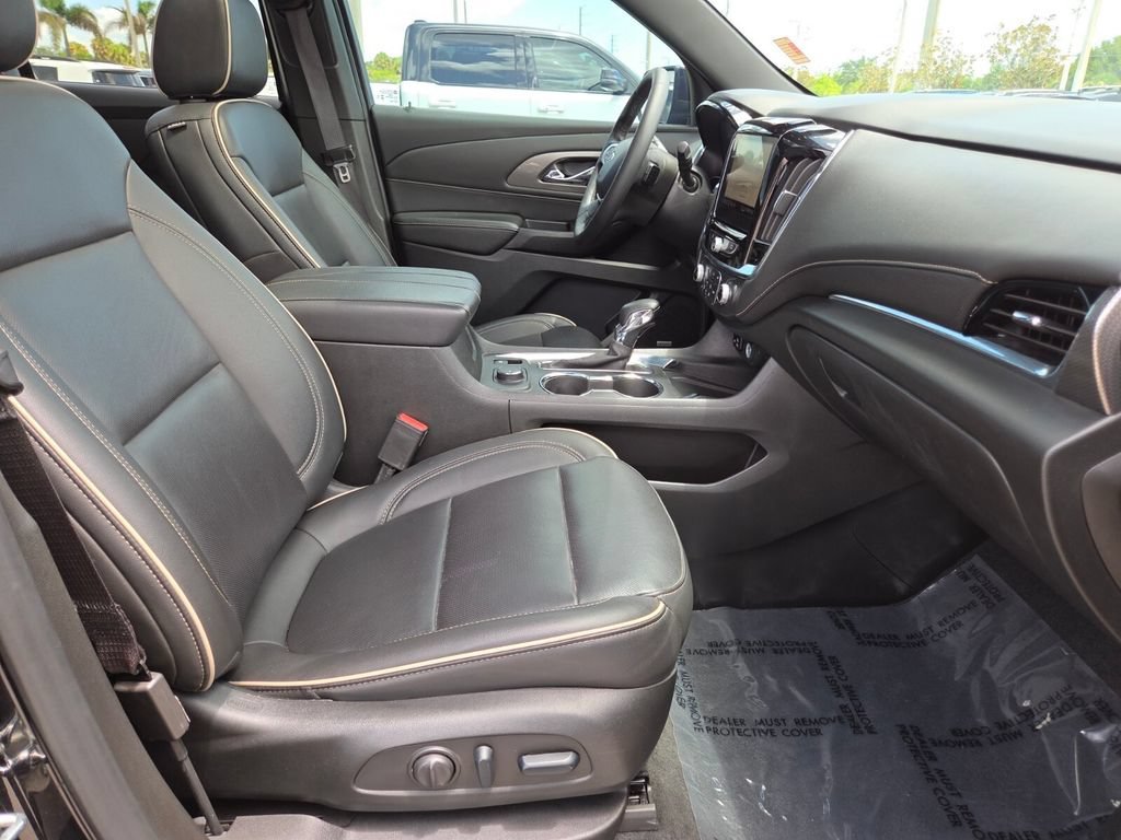 Used 2023 Mosaic Black Metallic Chevrolet Premier image 15