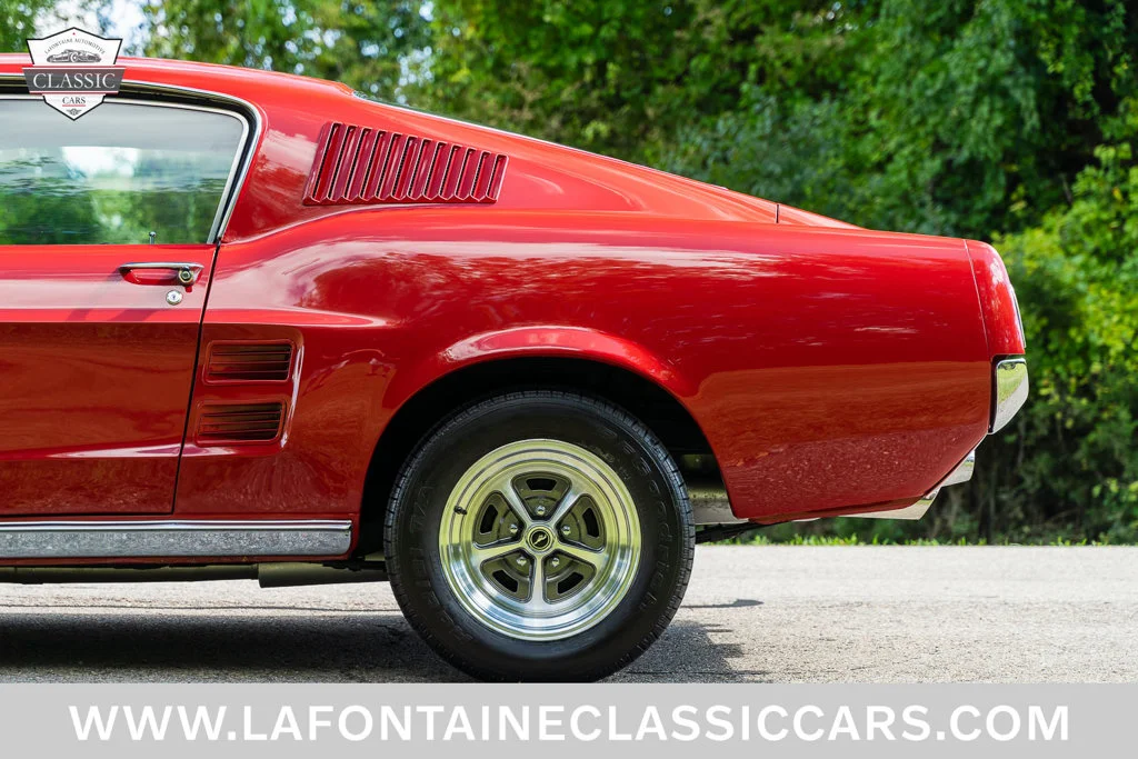 Used 1967 Red Ford GT image 24