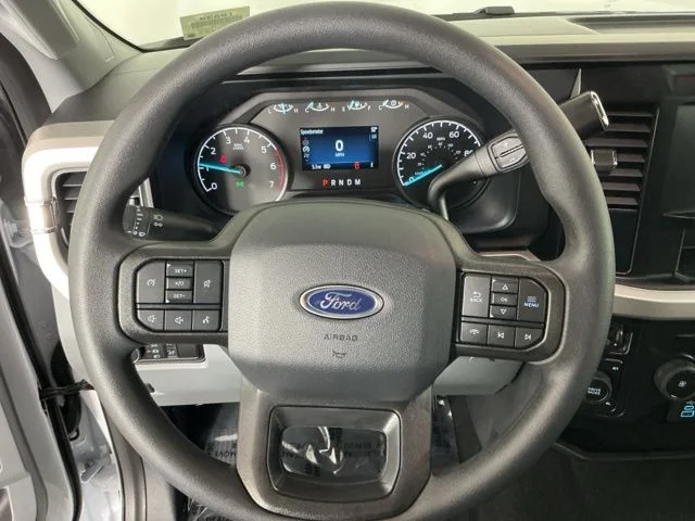New 2026 Oxford White Ford XL image 18