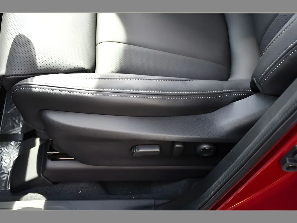 New 2026 CRIMSON RED PEARL Subaru Limited 8-Passenger image 35