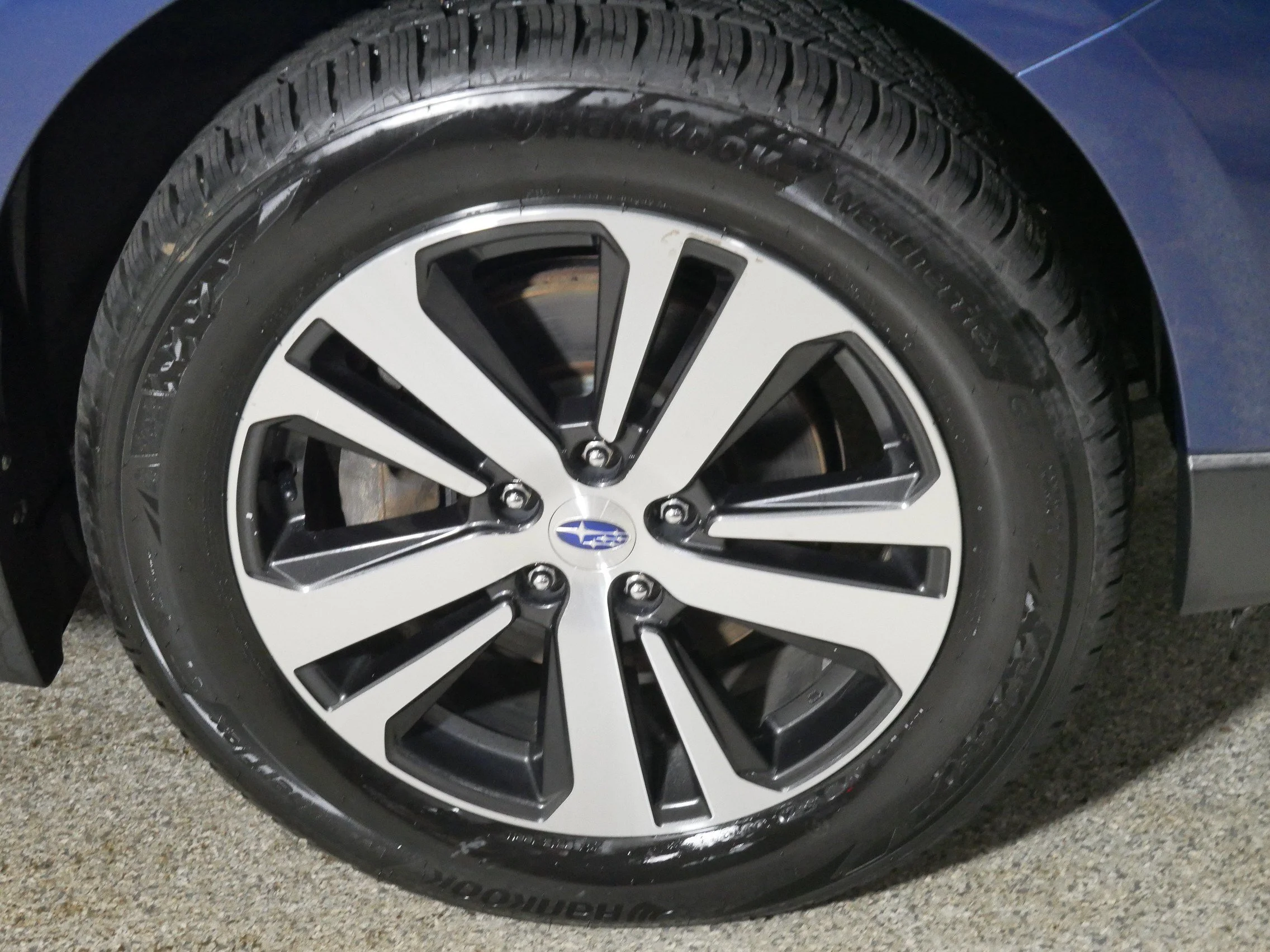 Used 2019 Abyss Blue Pearl Subaru Limited image 15