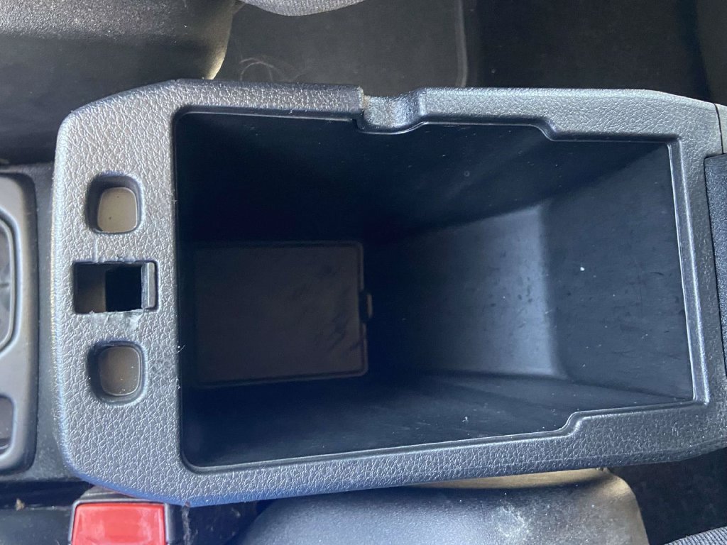 Used 2018 Gray Jeep Altitude image 28