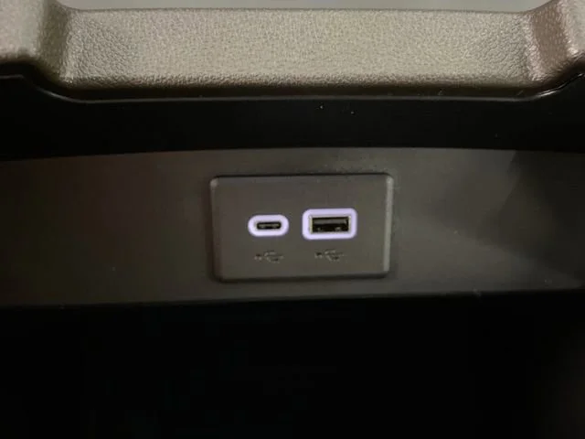 2023 Chevrolet Suburban Z71 - Photo 19