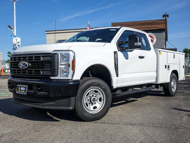 2026 Ford Super Duty F-350 SRW XL
