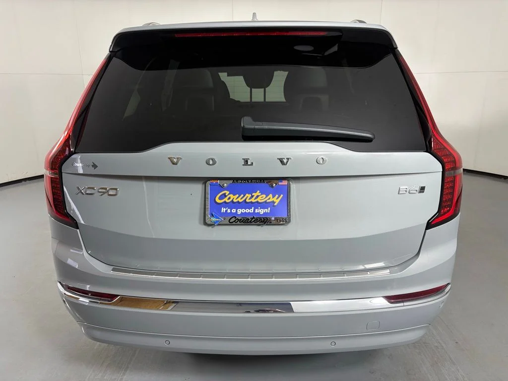 New 2026 Vapour Grey Volvo Ultra image 7
