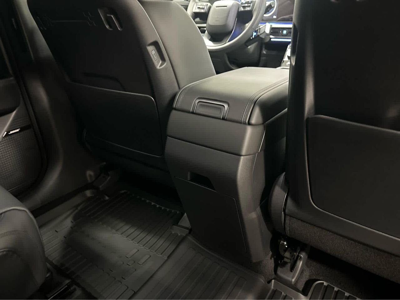 New 2026 Serenity White Hyundai Calligraphy AWD image 18