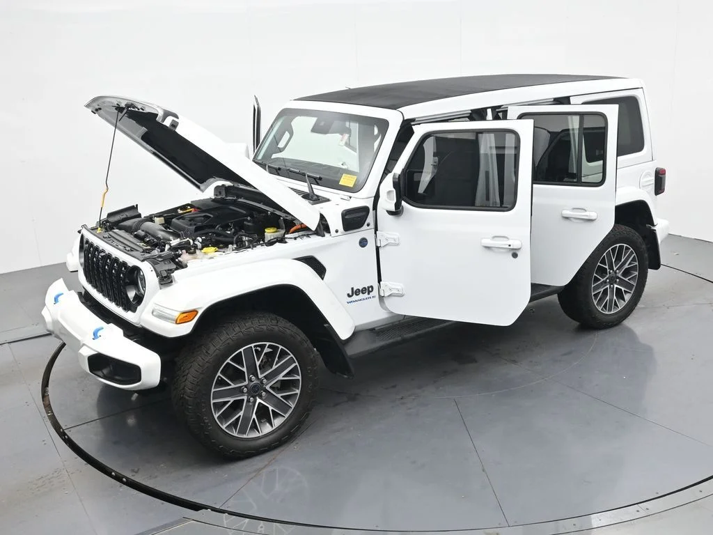 Used 2024 White Jeep High Altitude 4xe image 39
