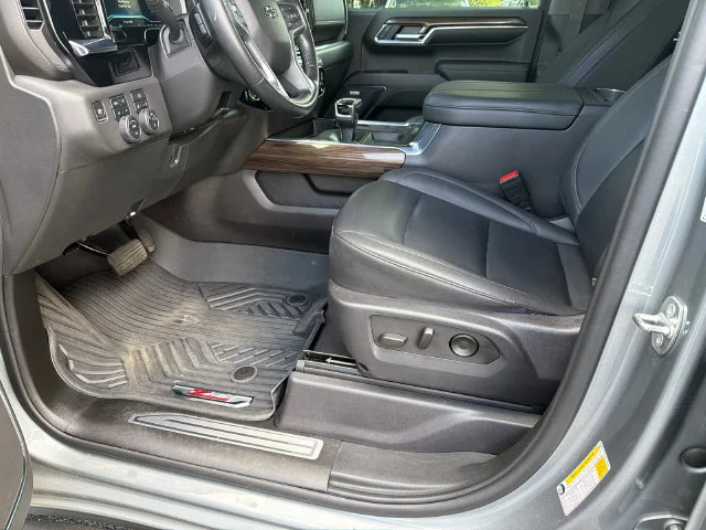 Used 2024 Sterling Gray Metallic Chevrolet LT Trail Boss image 9