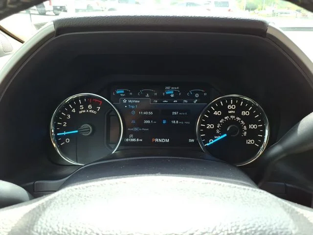Used 2018 Gray Ford Lariat image 21