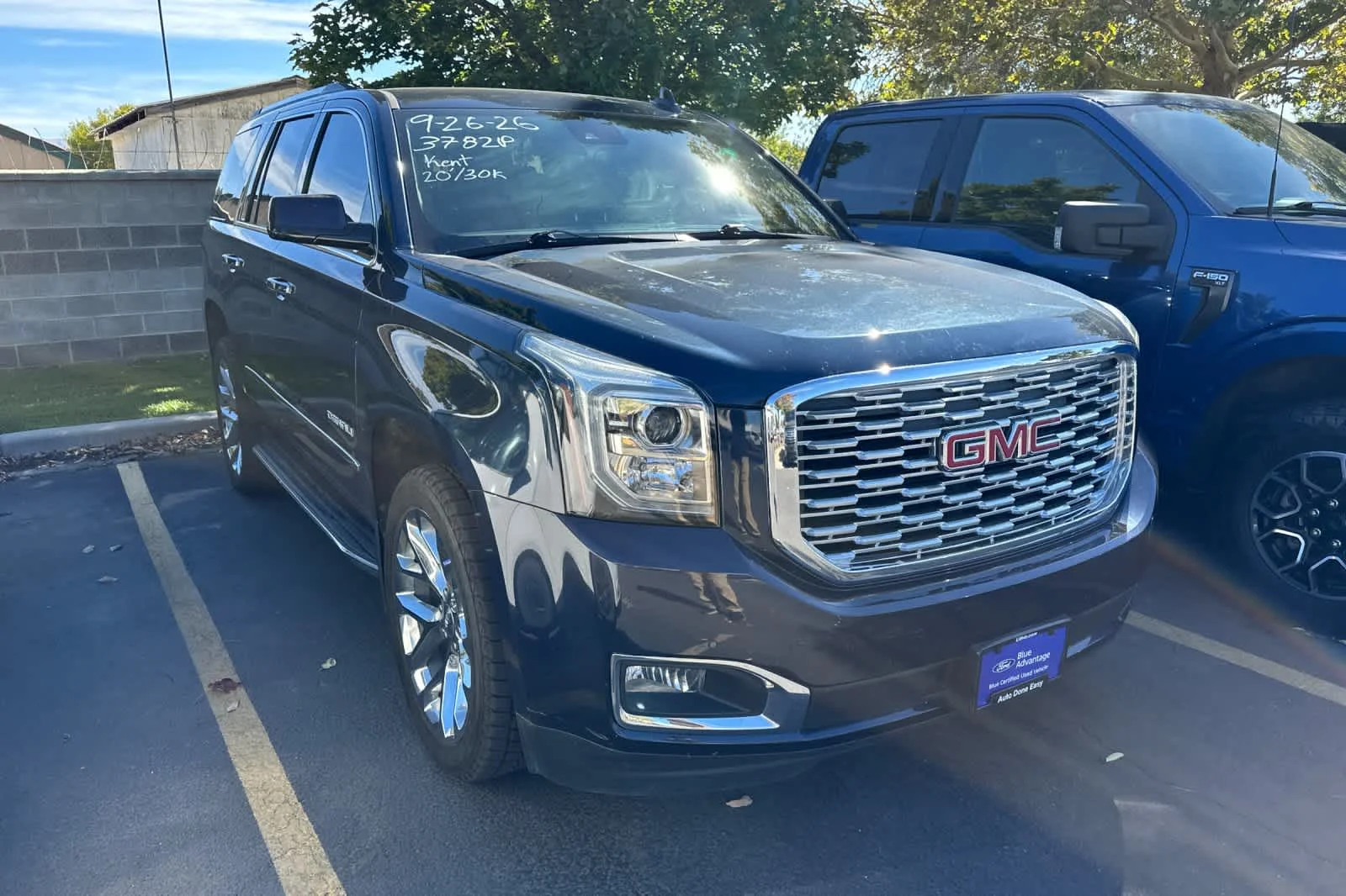 Used 2020  GMC Denali image 3