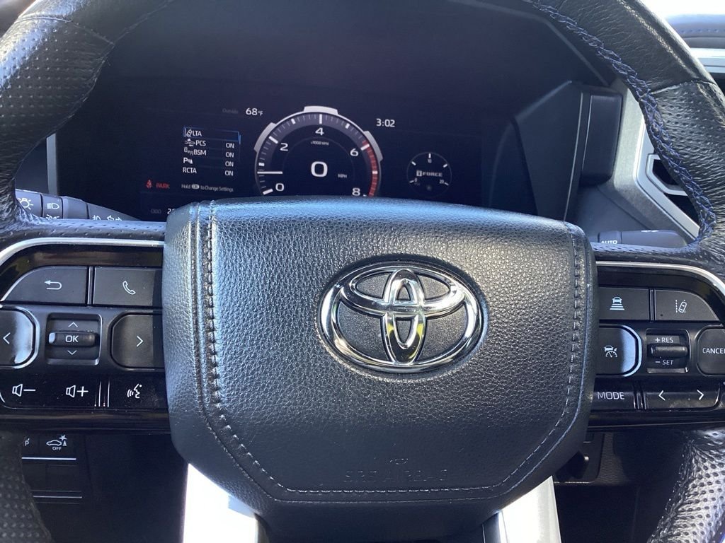 Used 2024  Toyota Platinum image 18