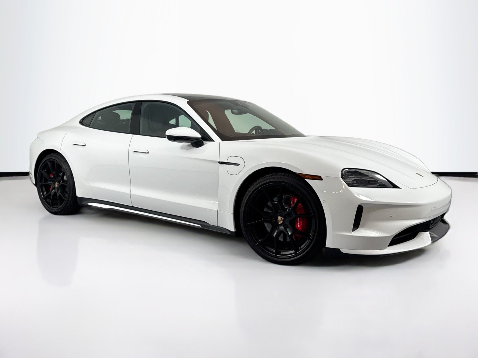 2025 Porsche Taycan S - Photo 7