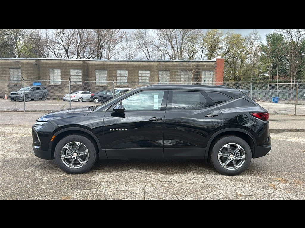 New 2026 Black Chevrolet 2LT image 3