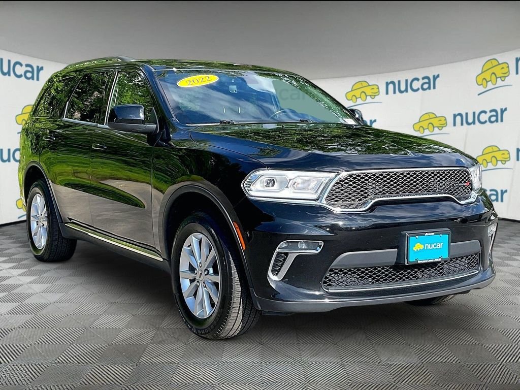 Used 2022 Black Dodge SXT image 1