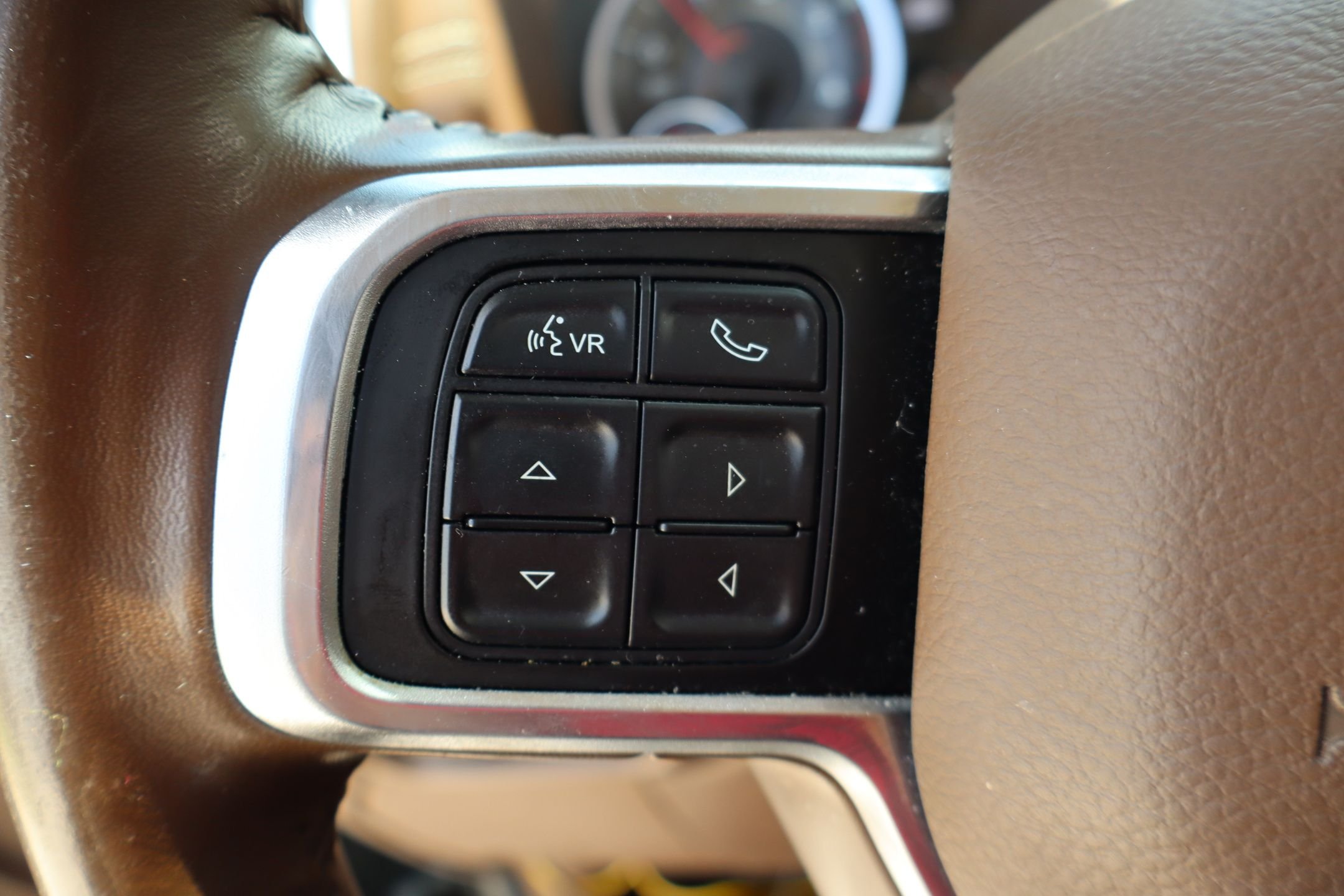 Used 2020 Olive Green Ram Laramie image 14