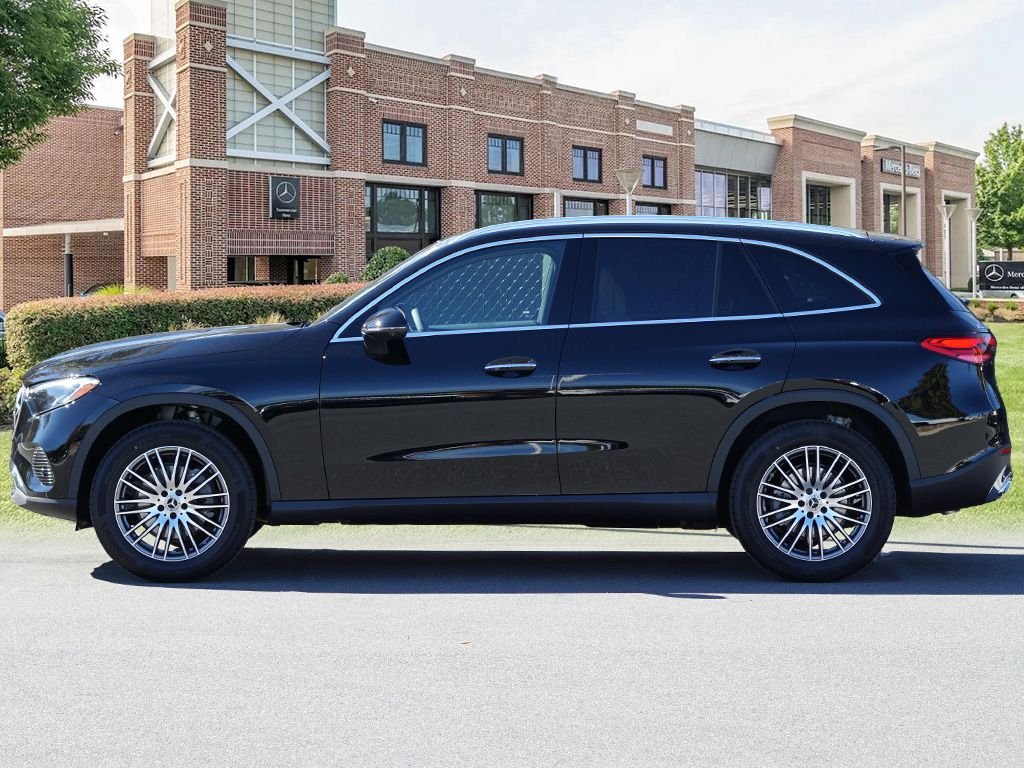 Used 2026 Black Mercedes-Benz GLC 300 image 8