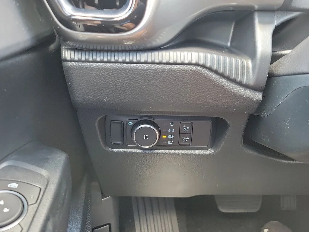 New 2026 Marsh Gray Ford XLT image 14