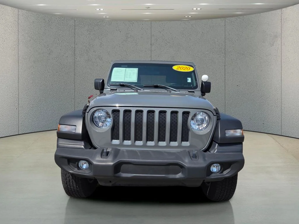 Used 2020 Gray Jeep Sport S image 8