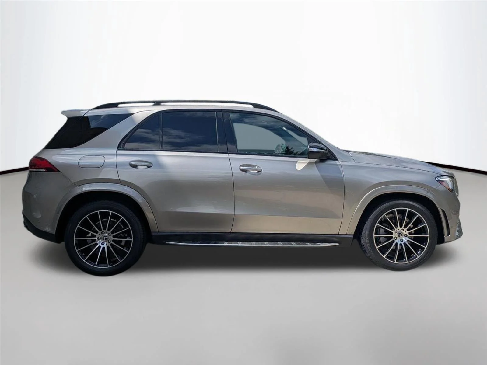 Used 2022 Mojave Silver Metallic Mercedes-Benz GLE 350 image 4