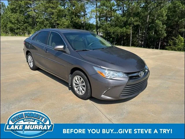 2016 Toyota Camry 2.5 Auto LE's photo