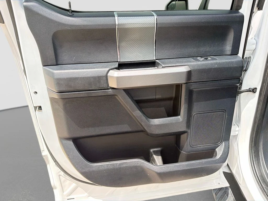 Used 2020 White Ford XLT image 13