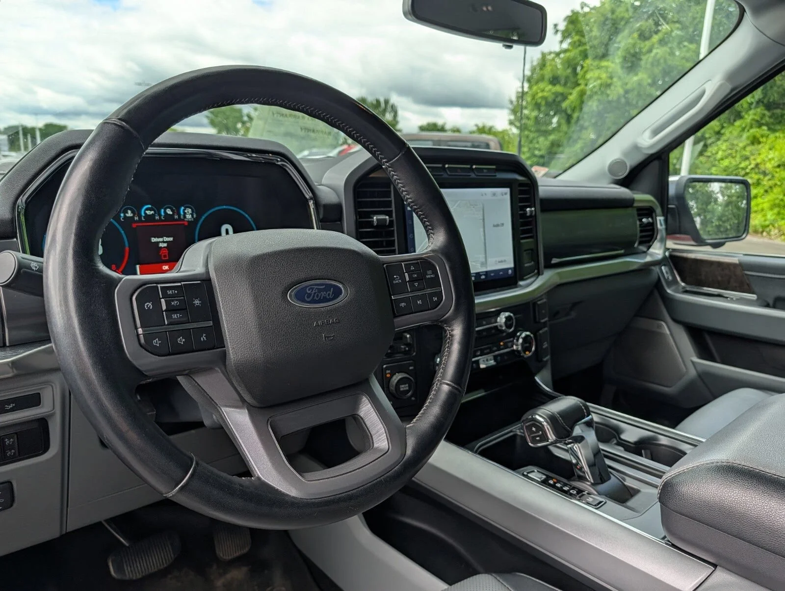 Used 2023 Red Ford LARIAT image 26