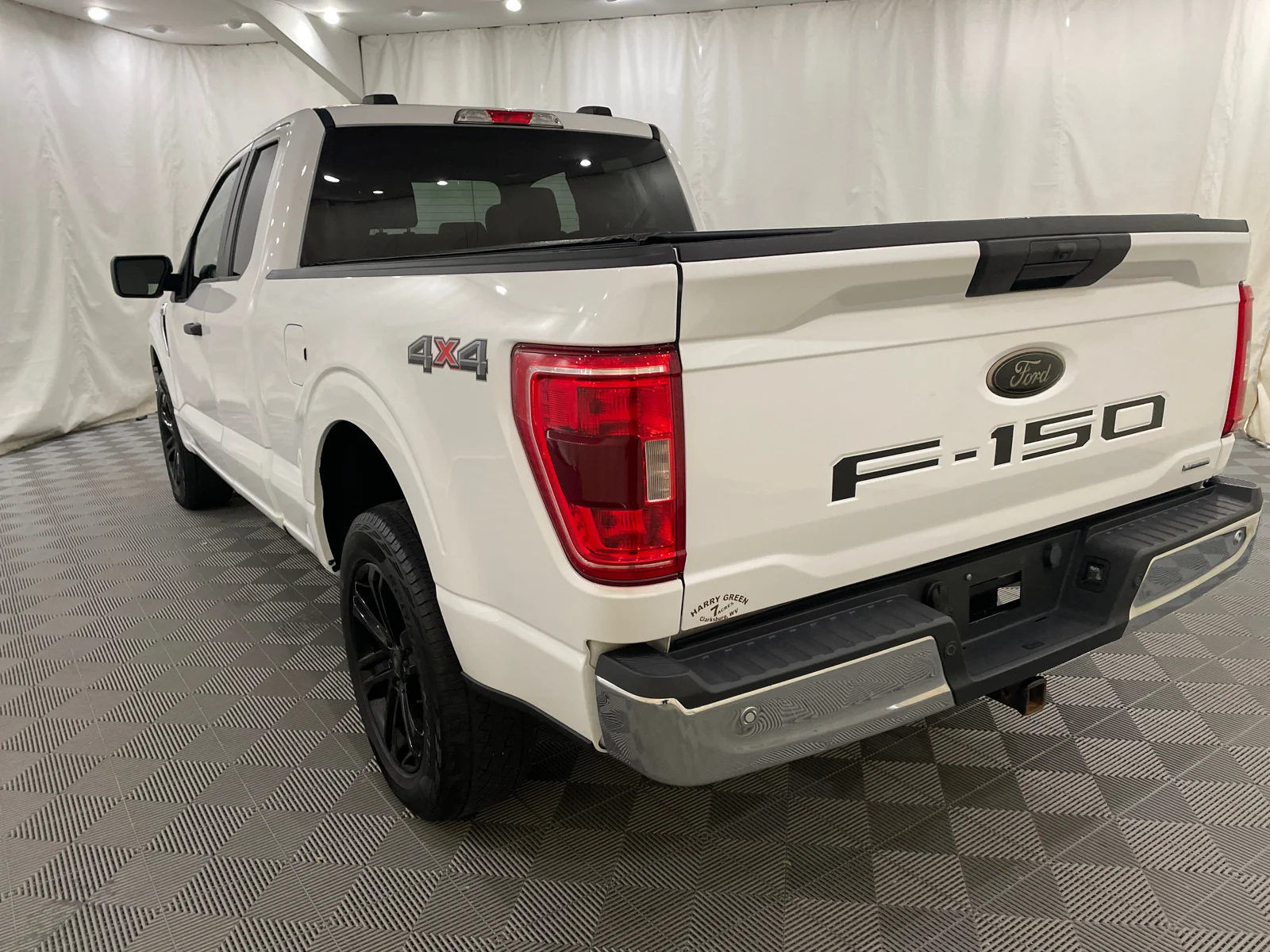 Used 2022 Oxford White Ford XLT image 8