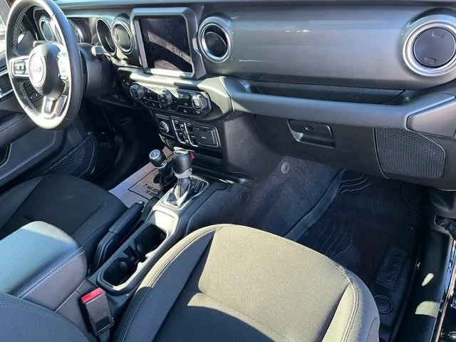 Used 2022 Black Jeep Sahara 4x4 image 26