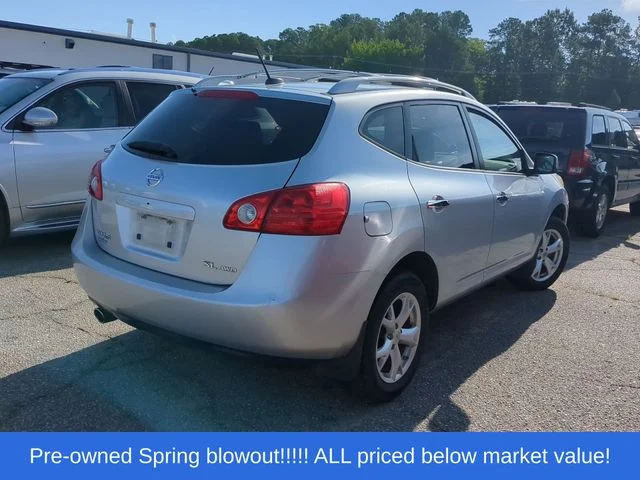 Used 2010 Silver Nissan SL image 5