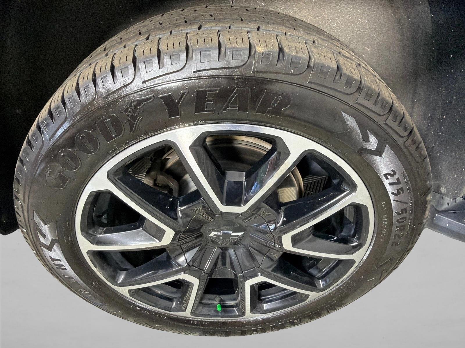 Used 2022 Evergreen Gray Metallic Chevrolet RST image 17