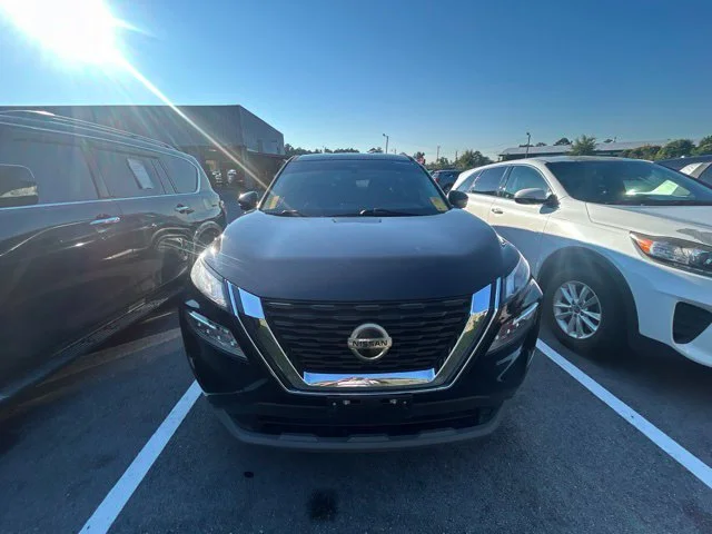 Used 2021 Black Nissan SV image 2