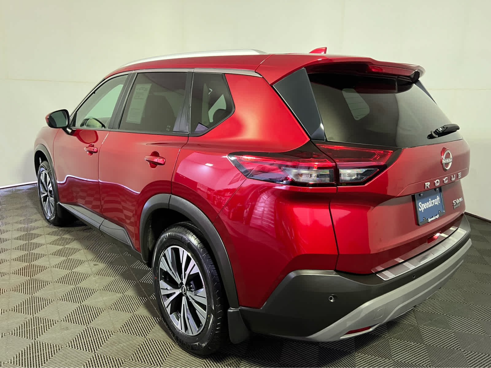 Used 2023 Scarlet Ember Tintcoat Nissan SV image 5