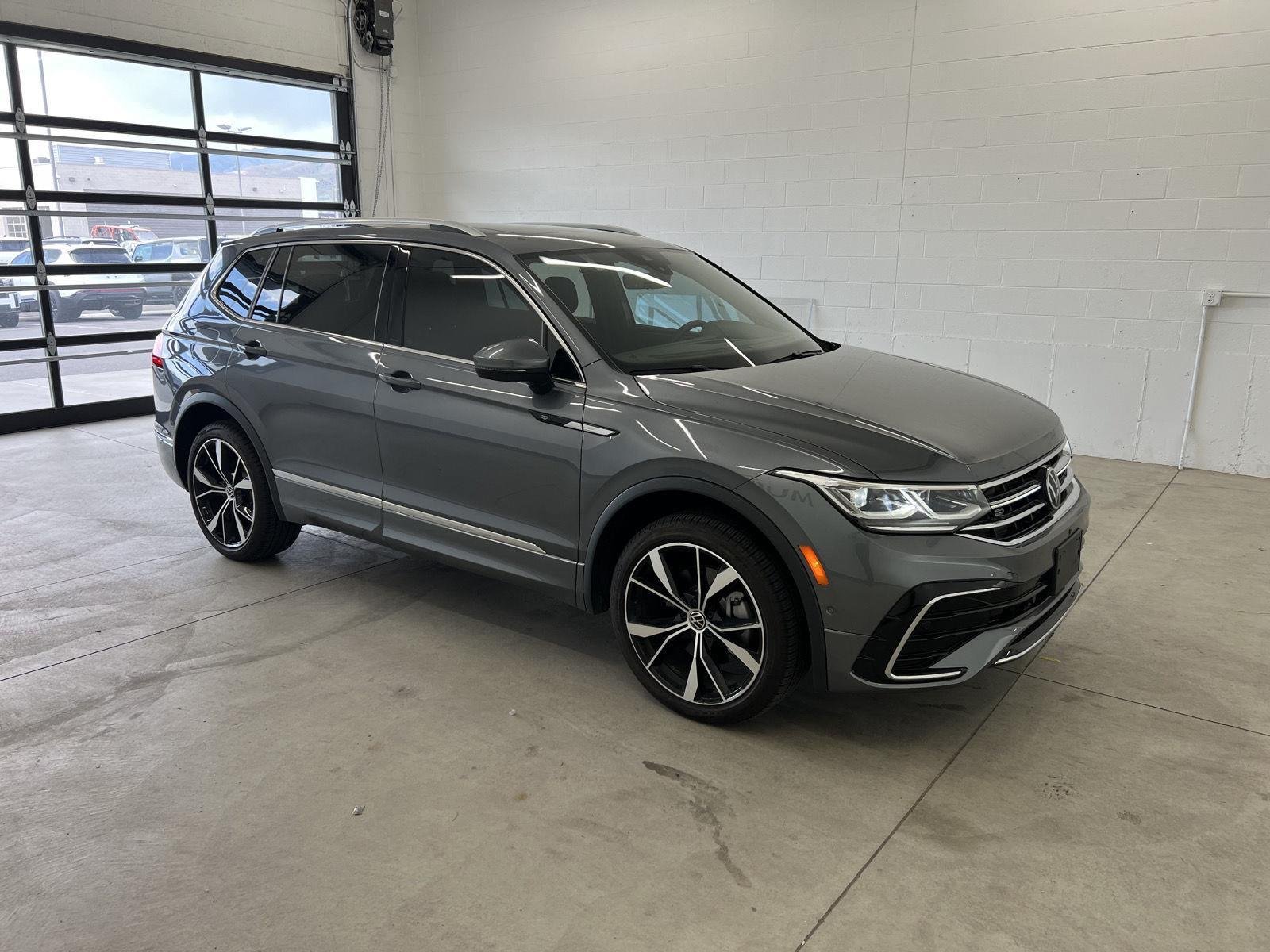 2024 Volkswagen Tiguan SEL R-LINE - Photo 12