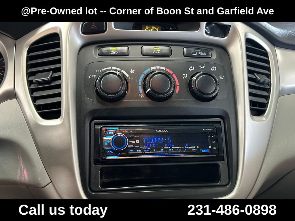 Used 2006  Toyota V6 image 22